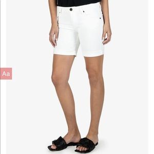 Kut from the Kloth Catherine Boyfriend Short size 14